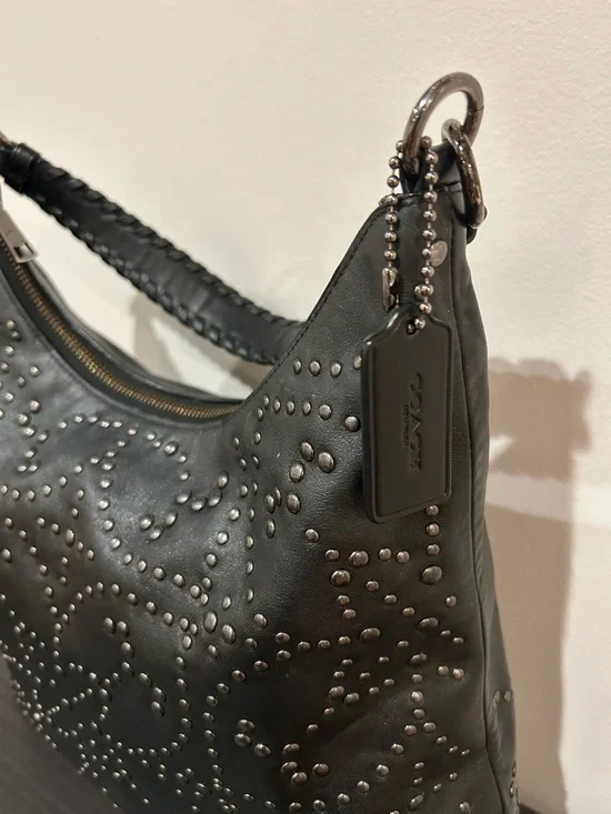 Coach Celeste Convertible Studded
Hobo bag in black leather EUC - Picture 5 of 13